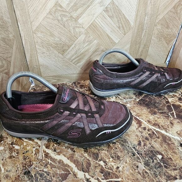 Skechers women's Relaxed fit plus memory foam slip-on shoes size 8.5.   260 - Picture 9 of 11